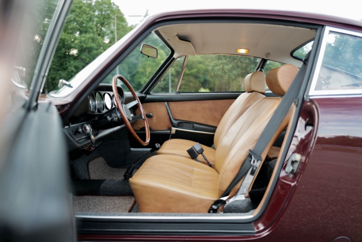 1969 Porsche 911T Coupé Burgundrot – 10
