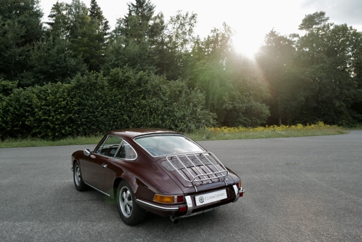 1969 Porsche 911T Coupé Burgundrot – 27