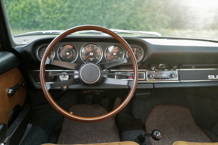 1969 Porsche 911T Coupé Burgundrot – 31