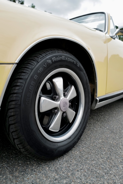 1976 911S Targa Saharabeige – 16