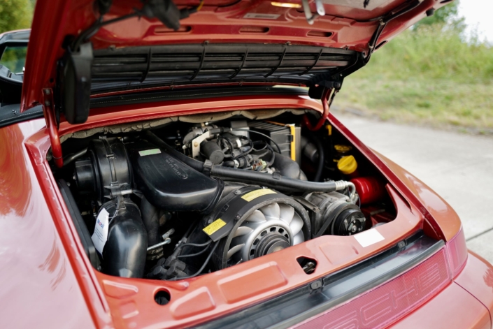 1992 Porsche 964 Carrera 2 Cabriolet Korallenrotmetallic – 35